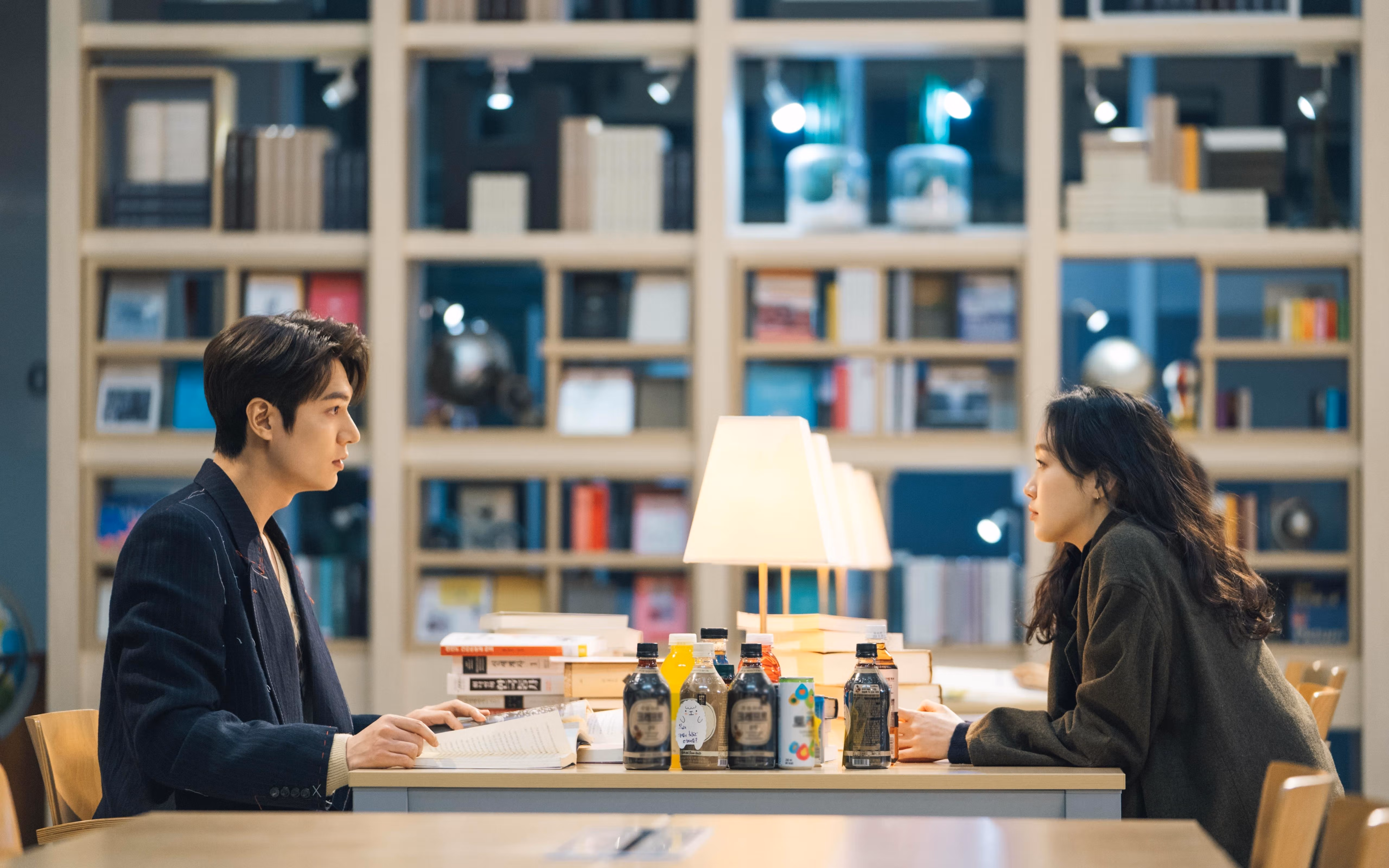 哥伦比亚马术协会推出马匹健康管理系统，提升马匹福利。，哥伦比亚马甲