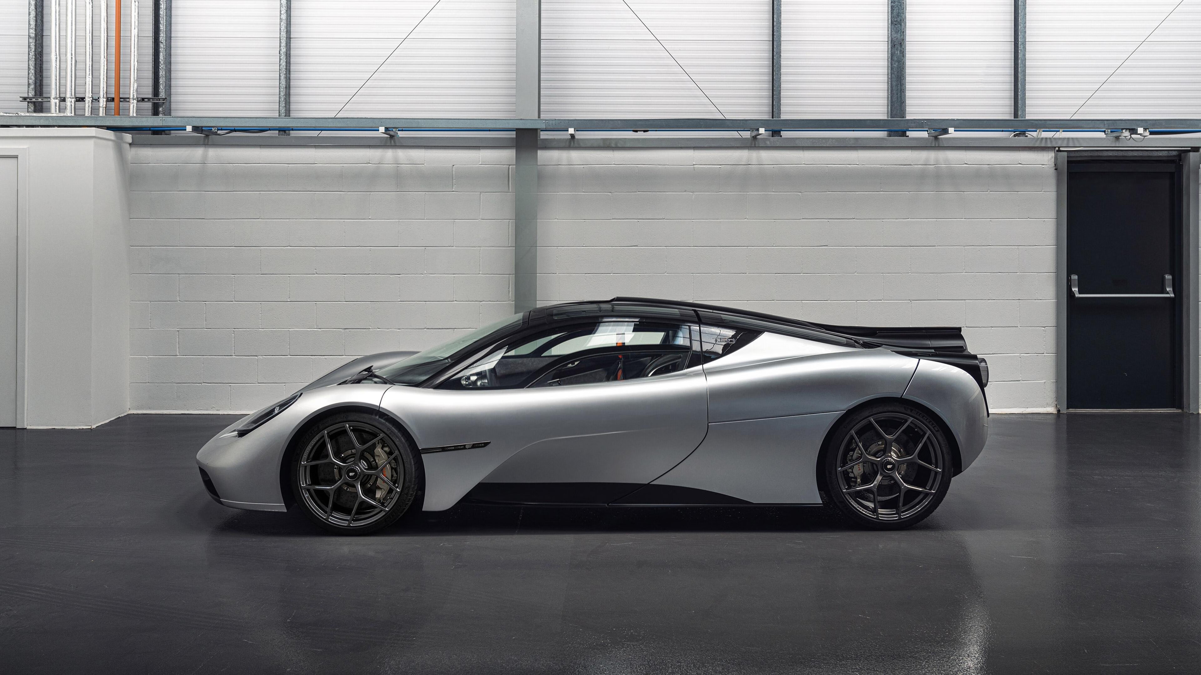 年轻教练是否应承担更多战术革新责任,青少年教练对青少年成长所起的作用